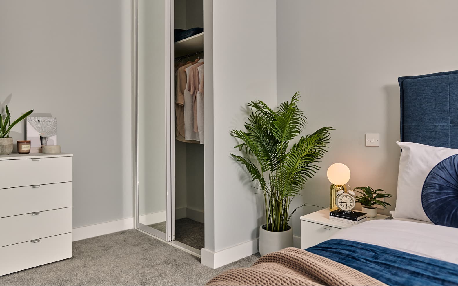 bedroom wardrobe and chest of draws